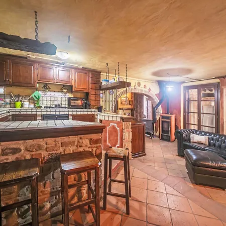 Il Calzolaro By Interhome * Macereto